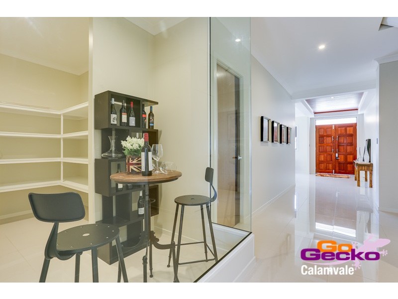 6 Peachtree Place, Stretton QLD 4116