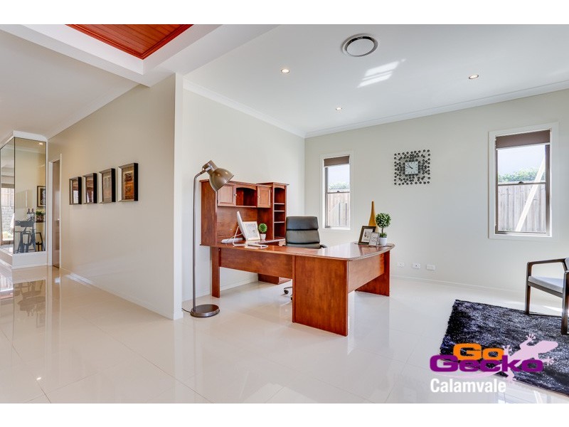 6 Peachtree Place, Stretton QLD 4116