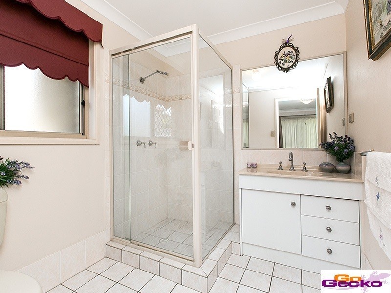 40 Sunflower Crescent, Calamvale QLD 4116