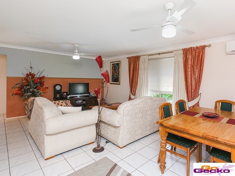 40 Sunflower Crescent, Calamvale QLD 4116