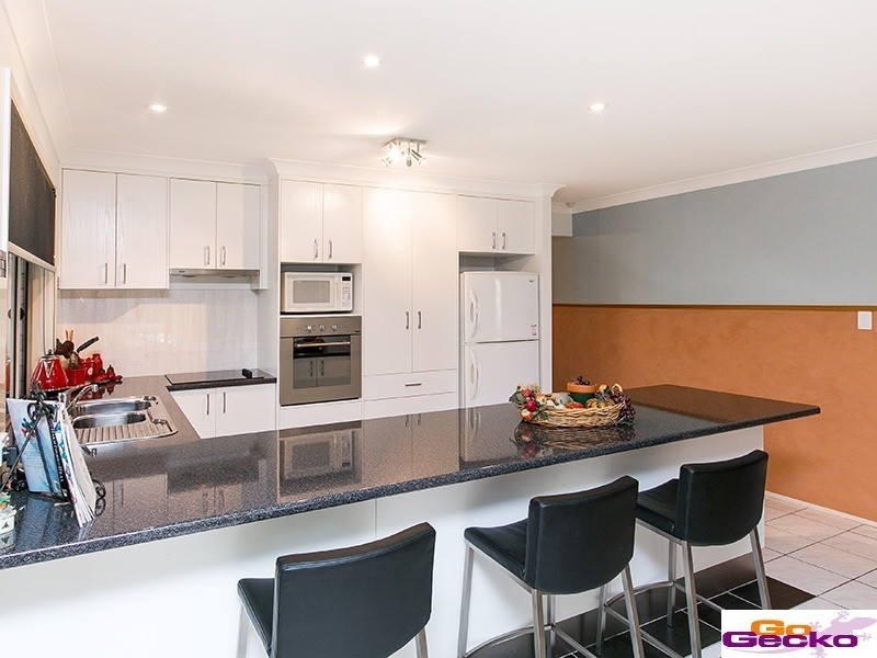 40 Sunflower Crescent, Calamvale QLD 4116