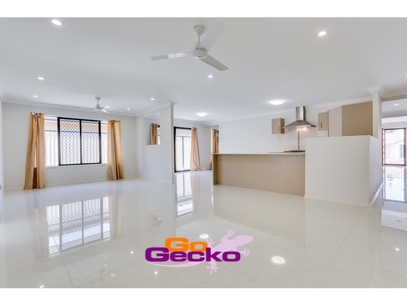 3 Olsen Close, Kuraby QLD 4112