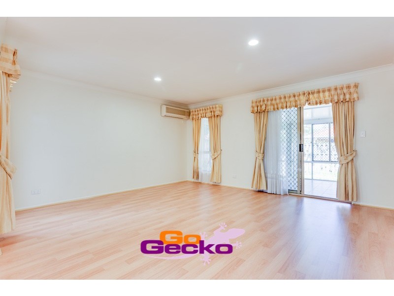 10 Mallan Place, Kuraby QLD 4112