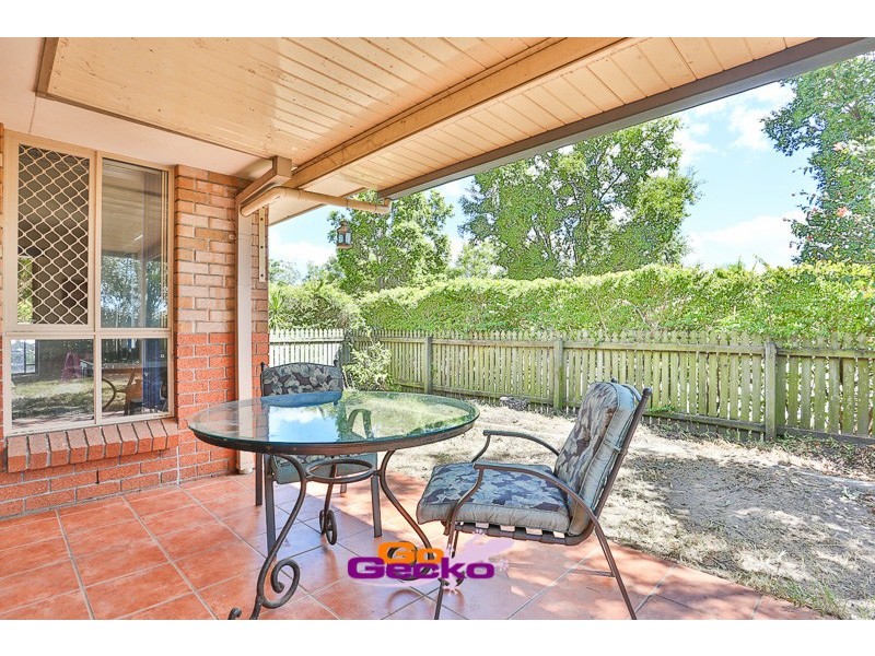8 Pepper Tree Street, Calamvale QLD 4116