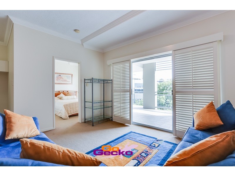 31/28 Belgrave Road, Indooroopilly QLD 4068