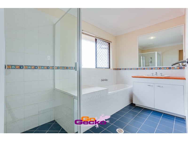 11 Huegill Street, Calamvale QLD 4116