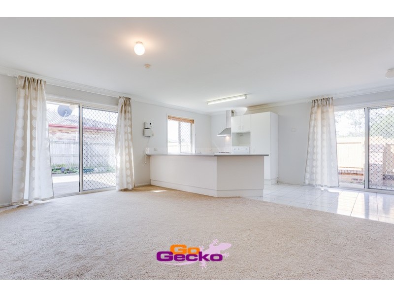 10 Tuberose Street, Calamvale QLD 4116