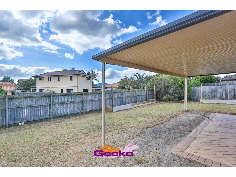 75 Wallum Drive, Parkinson QLD 4115