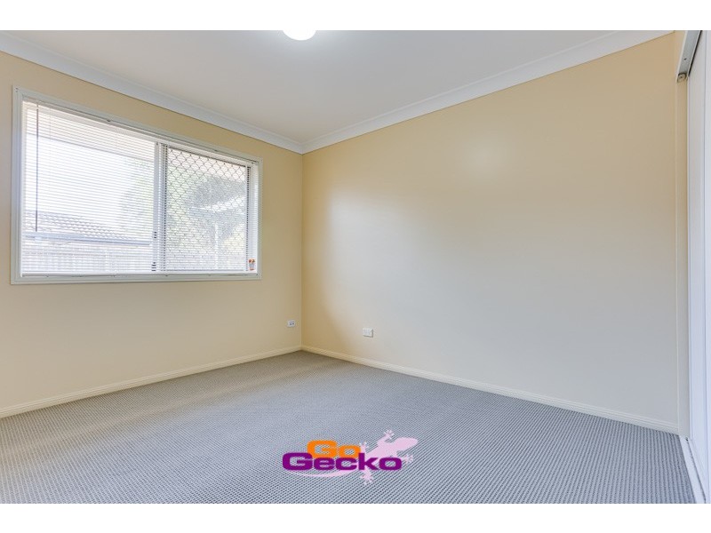 33 St James Street, Forest Lake QLD 4078
