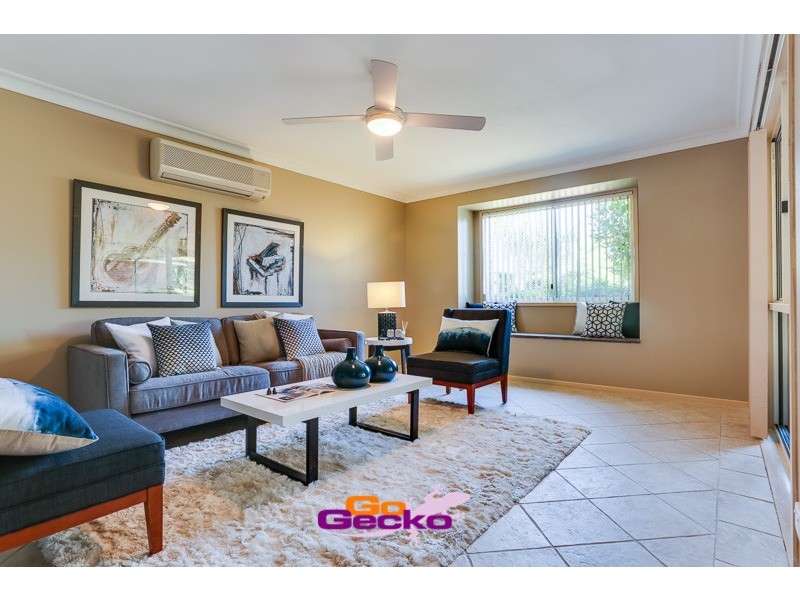 3 Wellington Place, Parkinson QLD 4115