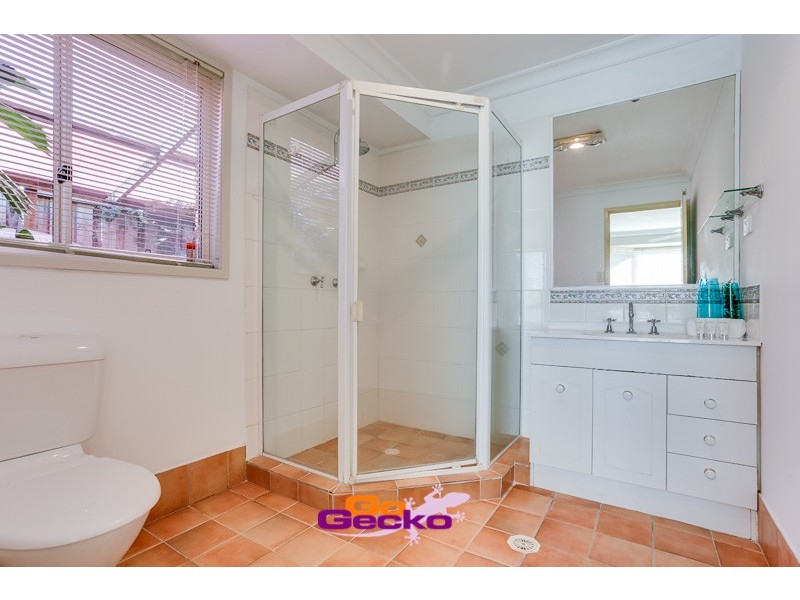 3 Wellington Place, Parkinson QLD 4115