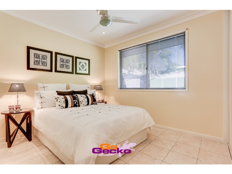 3 Wellington Place, Parkinson QLD 4115