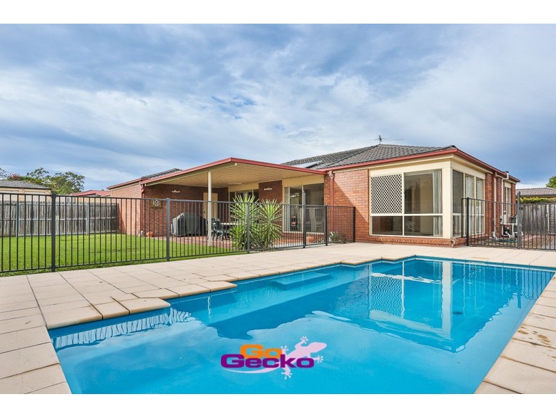 61 Oakview Street, Parkinson QLD 4115