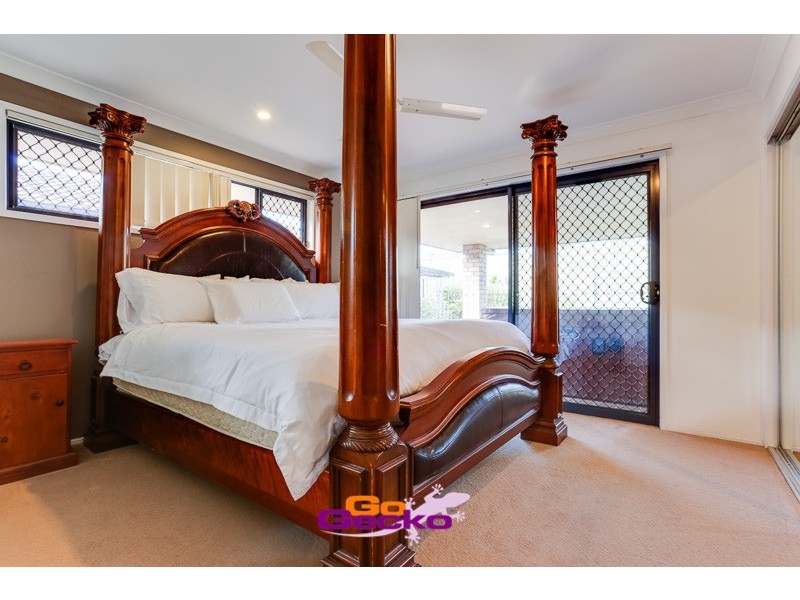 10 Goongarrie Crescent, Parkinson QLD 4115