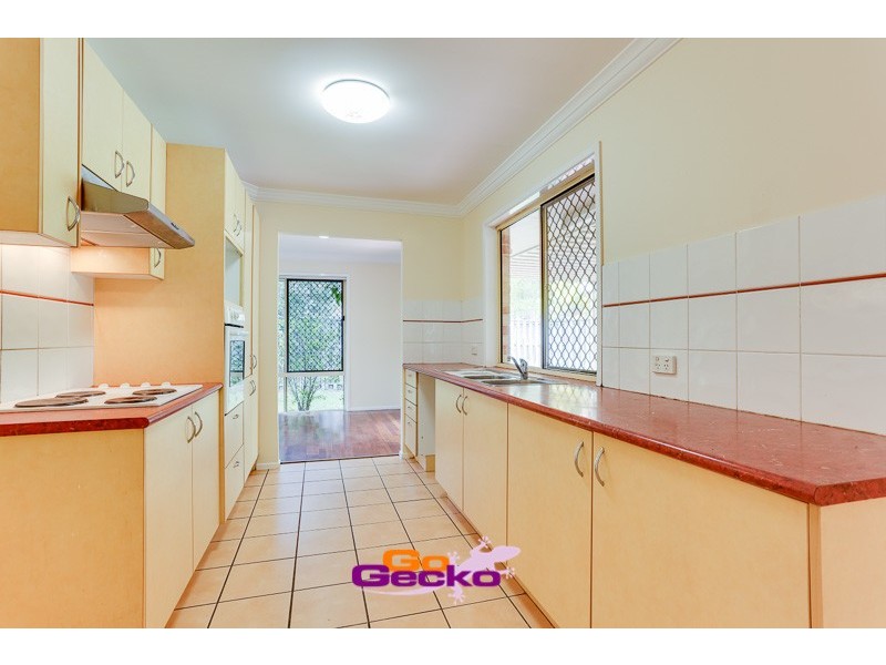 4 Clifford Close, Kuraby QLD 4112