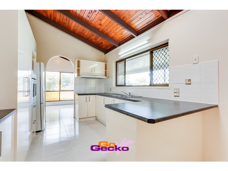 37 Chateau Street, Calamvale QLD 4116