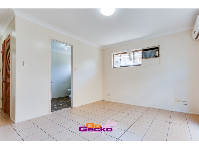 37 Chateau Street, Calamvale QLD 4116