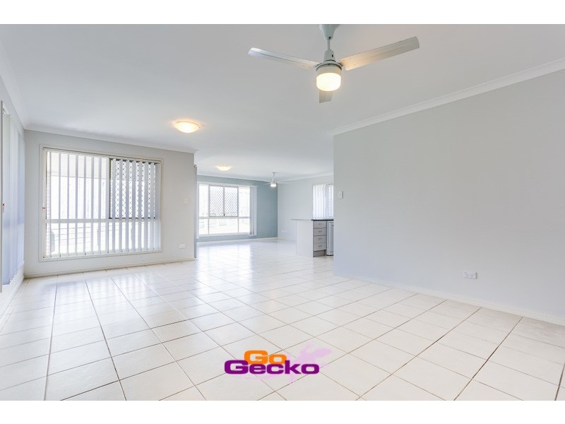 17 Wavecrest Place, Calamvale QLD 4116