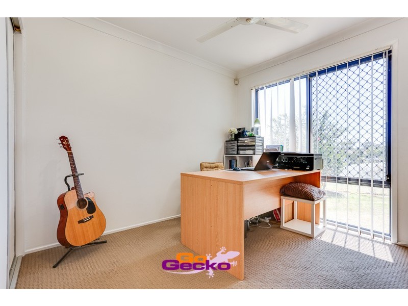 18 Goongarrie Crescent, Parkinson QLD 4115
