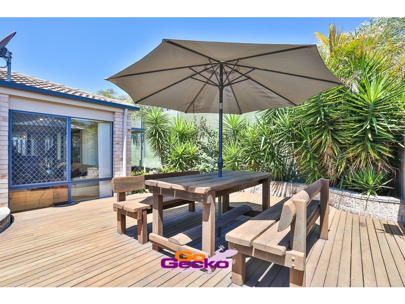 18 Goongarrie Crescent, Parkinson QLD 4115