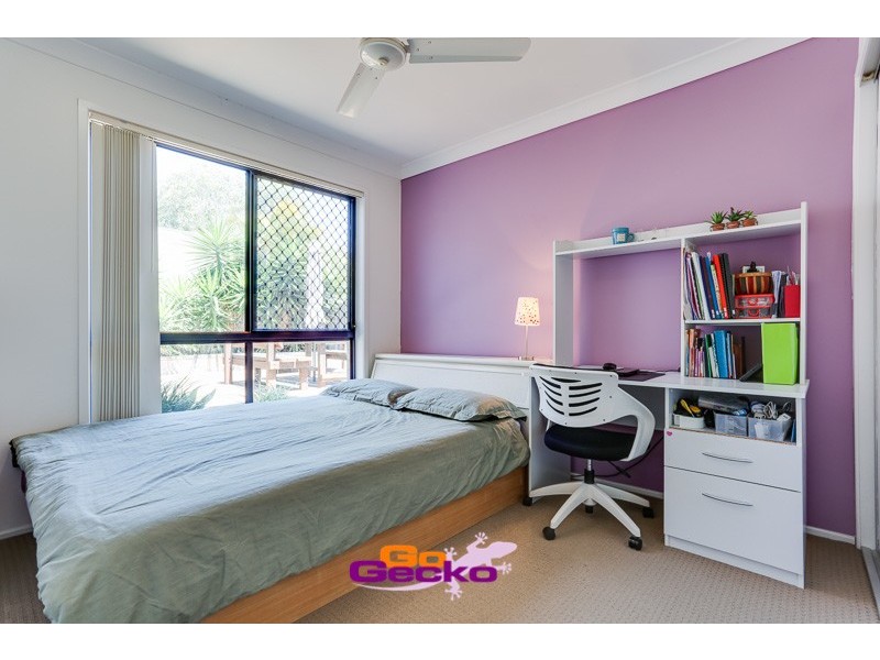 18 Goongarrie Crescent, Parkinson QLD 4115