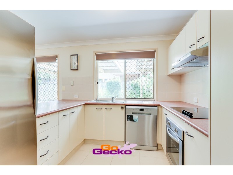 52 Solandra Crescent, Calamvale QLD 4116