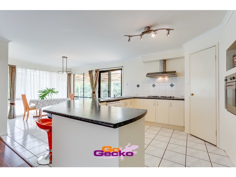 57 Oakview Street, Parkinson QLD 4115