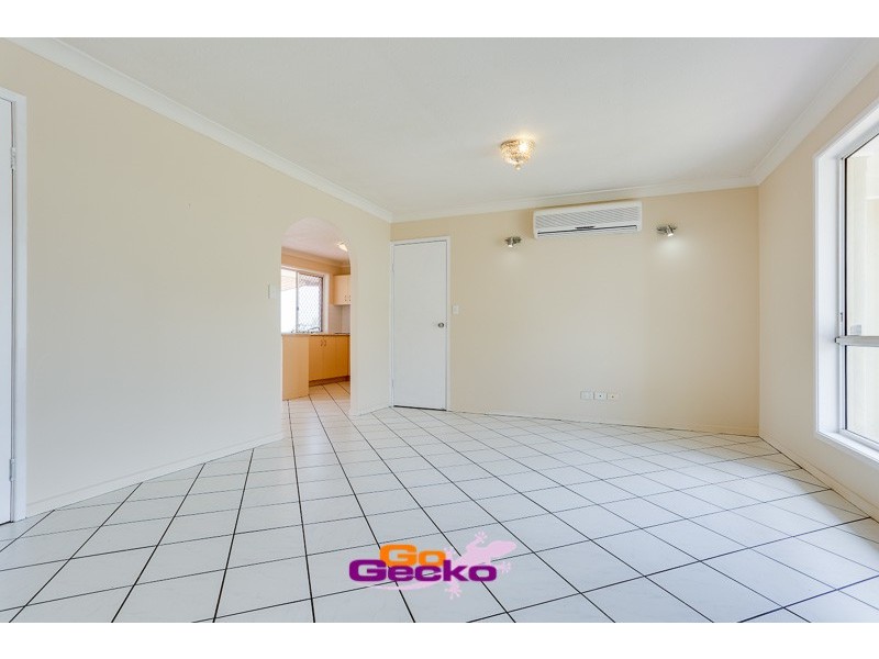 22 Rutyna Cr, Crestmead QLD 4132