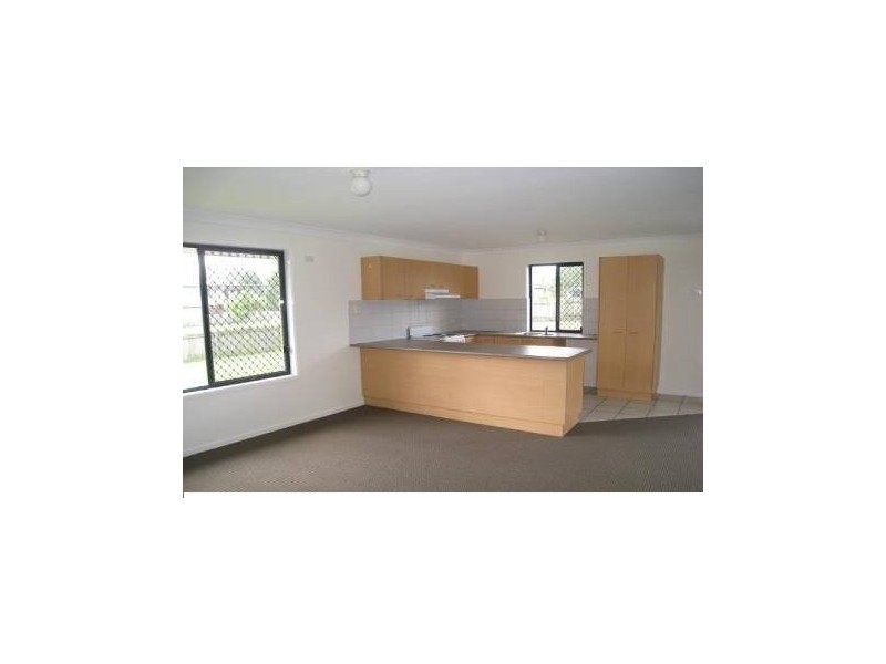 297 Third Avenue, Kingston QLD 4114