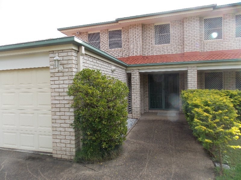 22 Eden Elm St, Calamvale QLD 4116