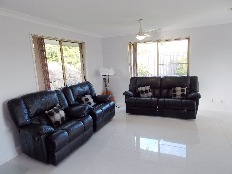 25 Moneghetti Pl, Calamvale QLD 4116