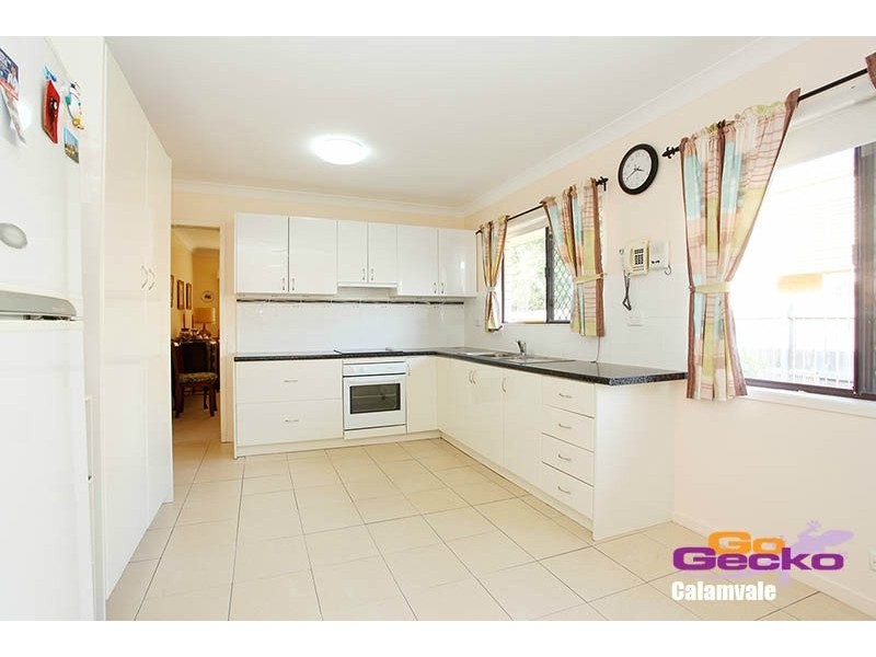 18 Coolgardie Street, Sunnybank Hills QLD 4109