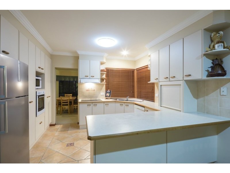 76 Ontario Crescent, Parkinson QLD 4115