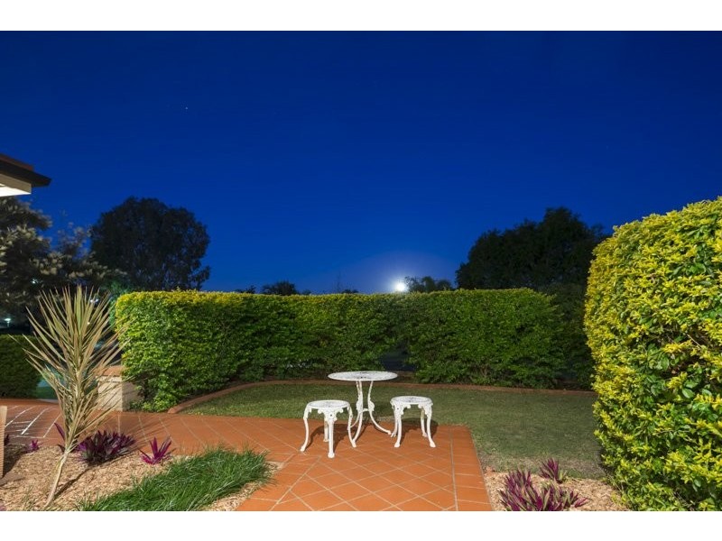 76 Ontario Crescent, Parkinson QLD 4115