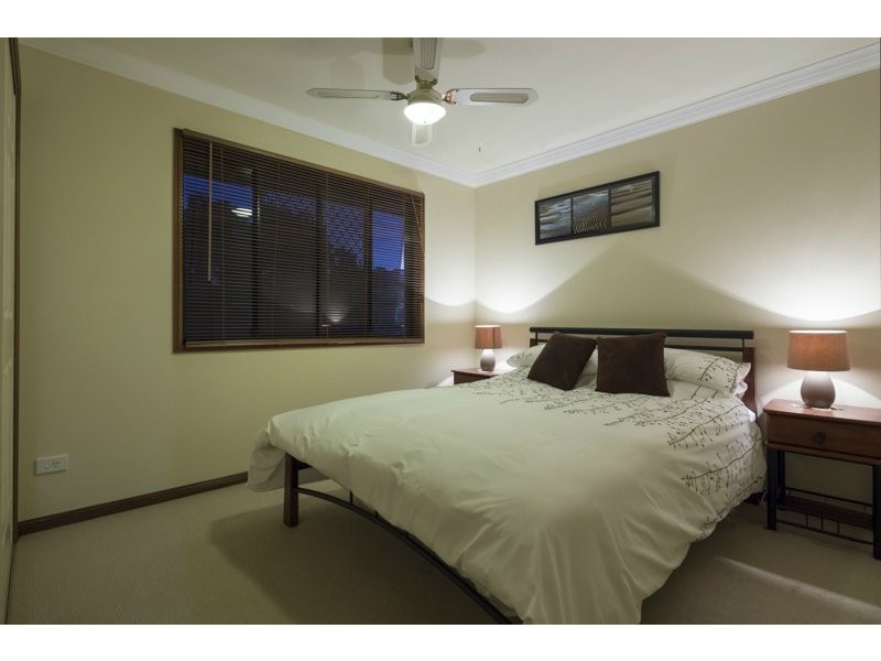 76 Ontario Crescent, Parkinson QLD 4115
