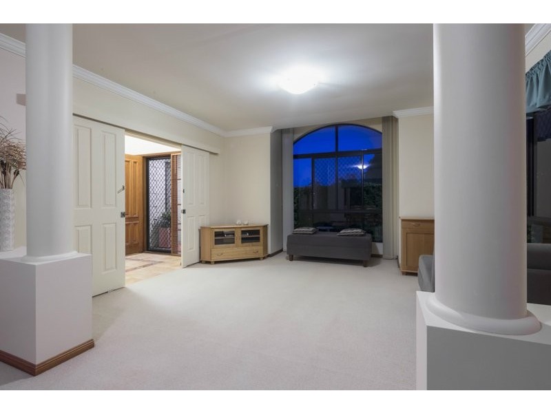 76 Ontario Crescent, Parkinson QLD 4115