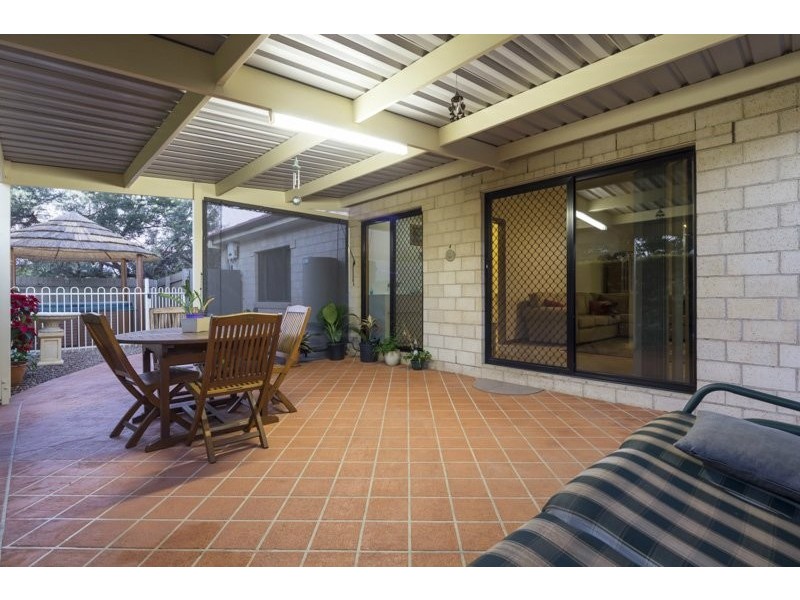 76 Ontario Crescent, Parkinson QLD 4115