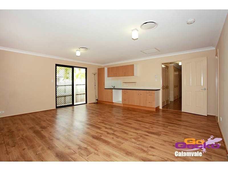 16 Sarabah Close, Calamvale QLD 4116