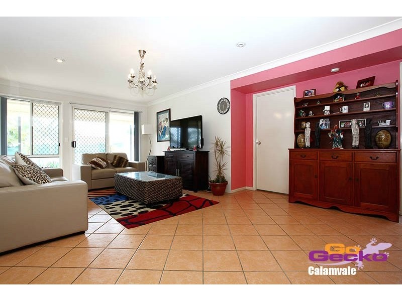 42 Orania Crescent, Calamvale QLD 4116