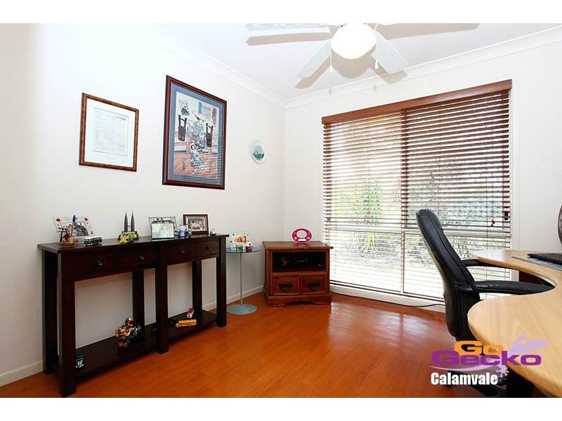 42 Orania Crescent, Calamvale QLD 4116