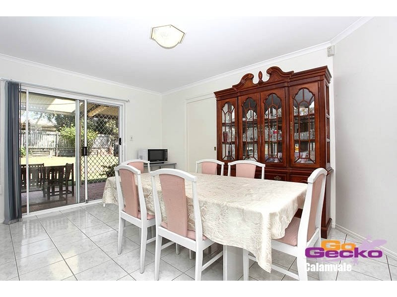 69 Bannockburn Cres, Parkinson QLD 4115