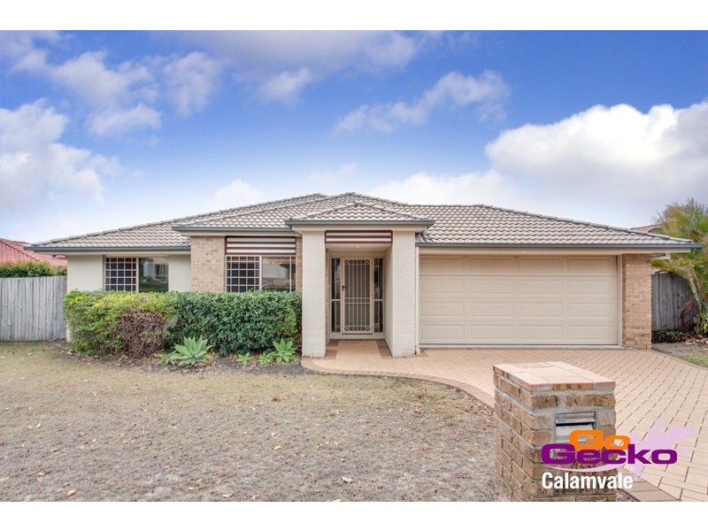 75 Wallum Drive, Parkinson QLD 4115