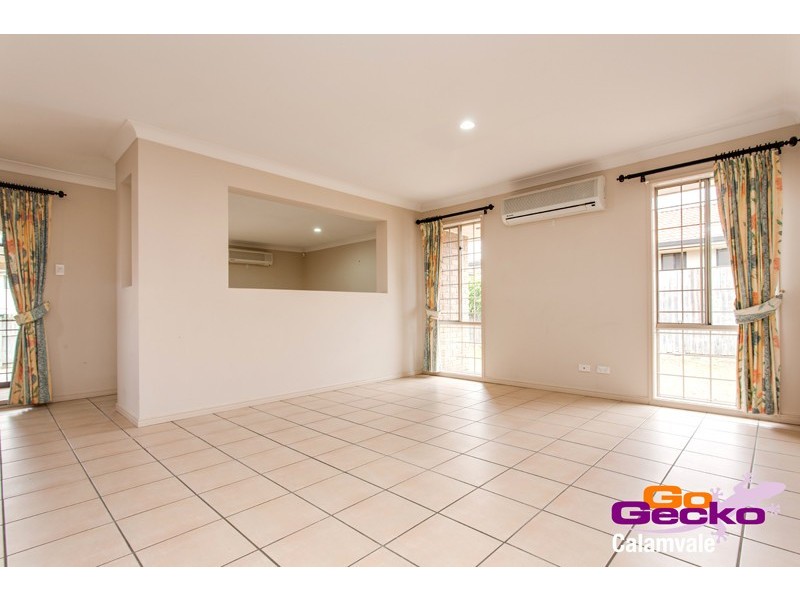 75 Wallum Drive, Parkinson QLD 4115