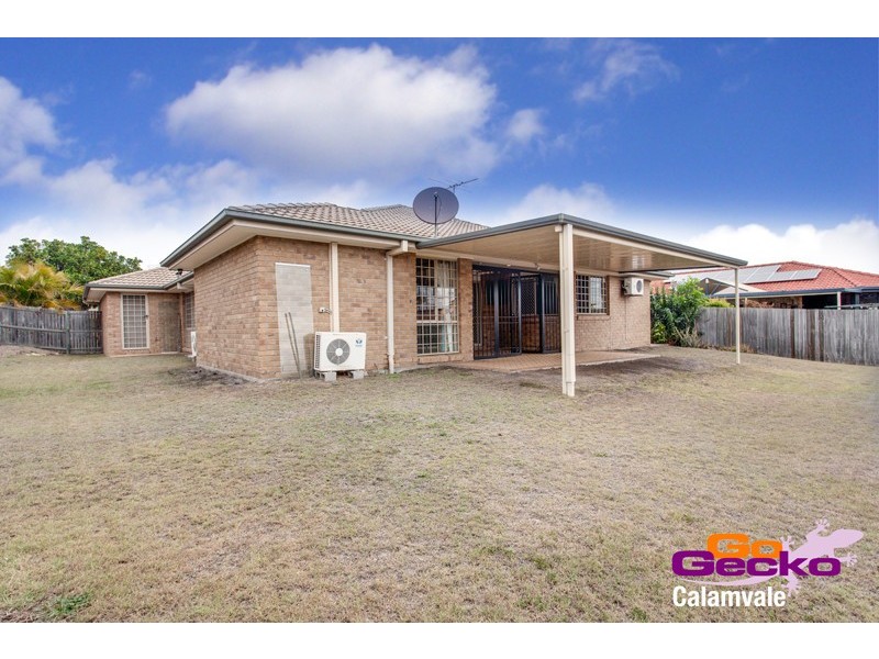 75 Wallum Drive, Parkinson QLD 4115