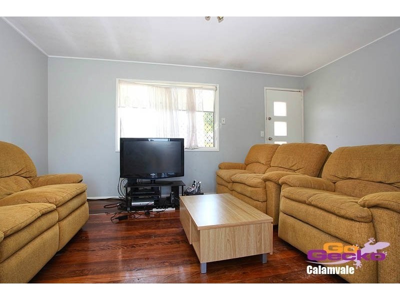 22 Kurrajong St, Woodridge QLD 4114