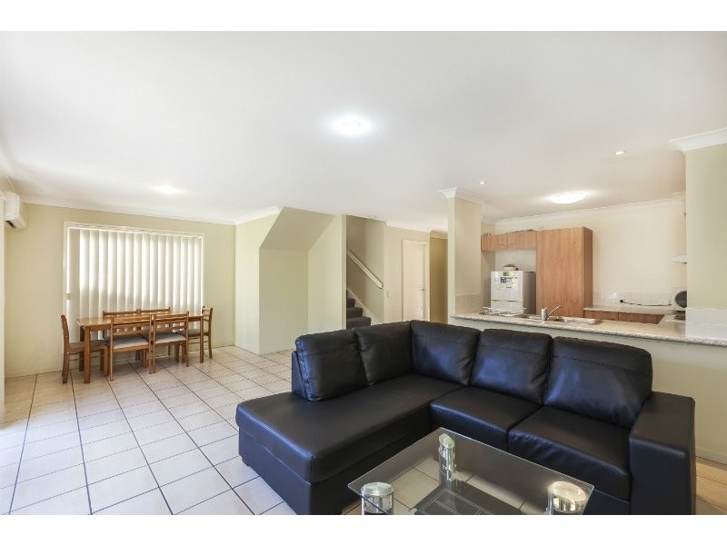 2/65 Hockey Street, Kuraby QLD 4112