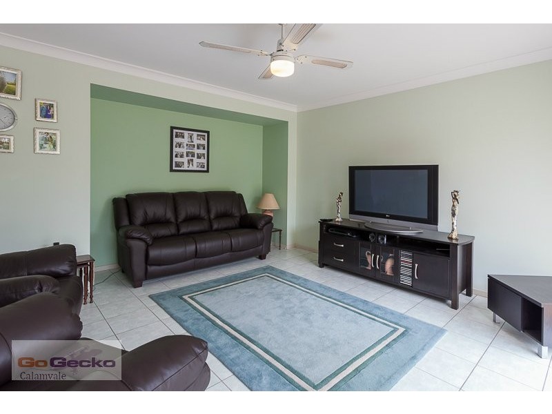 2 Bellavista Close, Calamvale QLD 4116