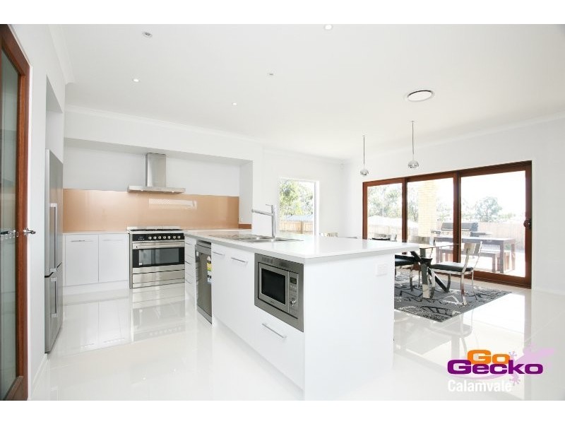 11 Hanley Place, Doolandella QLD 4077