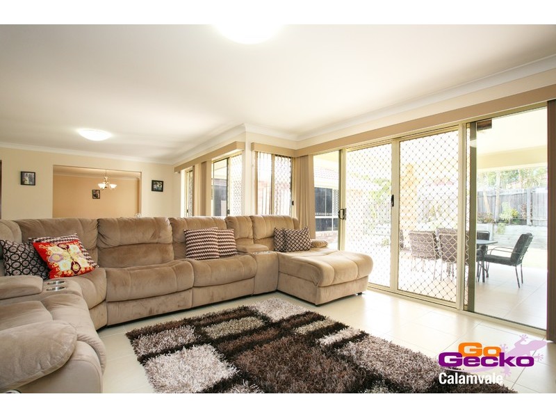 35 Larapinta Circuit, Parkinson QLD 4115