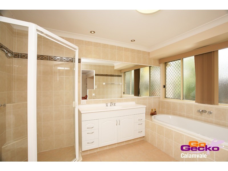 35 Larapinta Circuit, Parkinson QLD 4115